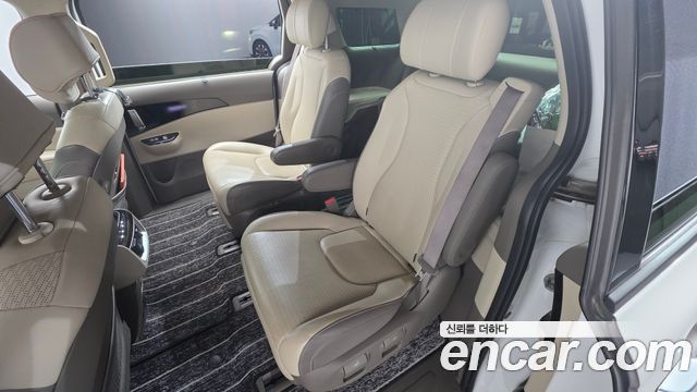 Kia Carnival (IV) Diesel 7-Seater Signature 2023 — фото 17