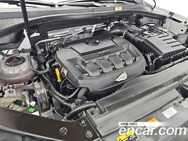 Volkswagen Tiguan Allspace 2.0 TSI Prestige 2023 — фото 5