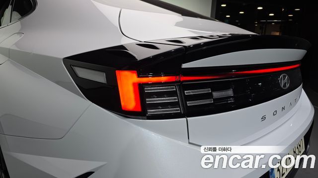 Hyundai Sonata The Edge (DN8) 1.6 Turbo Exclusive 2024 — фото 23