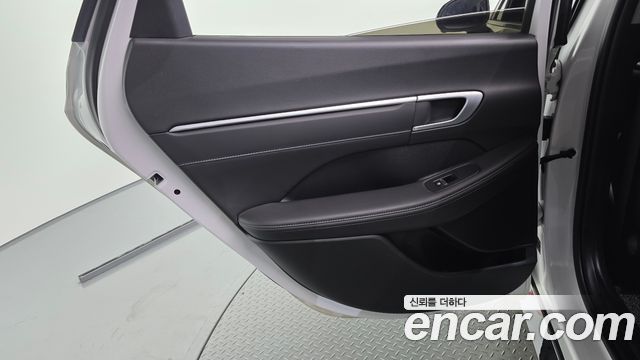 Hyundai Sonata The Edge (DN8) 1.6 Turbo Exclusive 2024 — фото 25