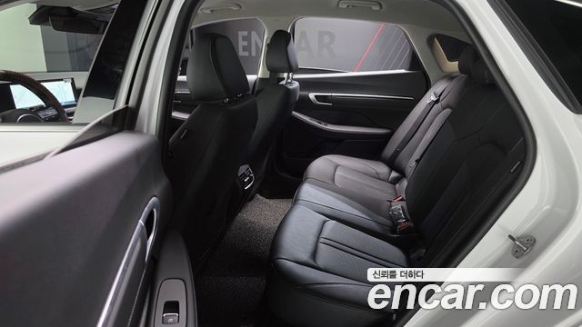 Hyundai Sonata The Edge (DN8) 1.6 Turbo Exclusive 2024 — фото 26