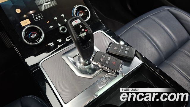 Land Rover Range Rover Evoque (II) P250 SE 2021 — фото 9