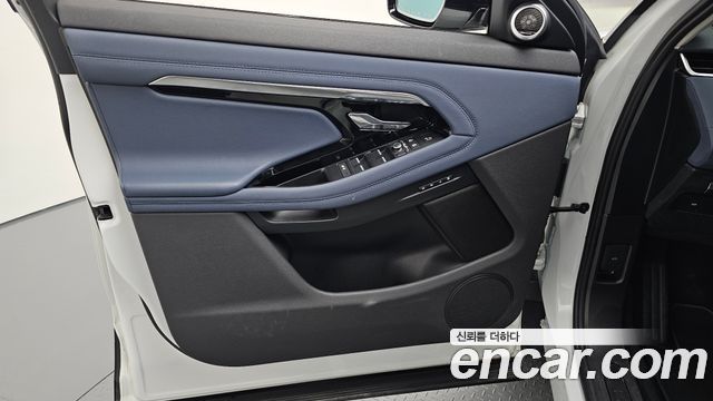 Land Rover Range Rover Evoque (II) P250 SE 2021 — фото 24