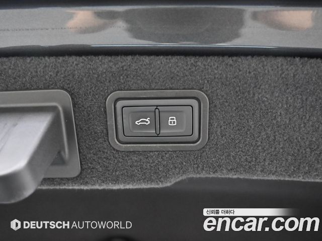 Audi A8 (D5) 55 TFSI Quattro Premium LWB 2022 — фото 24