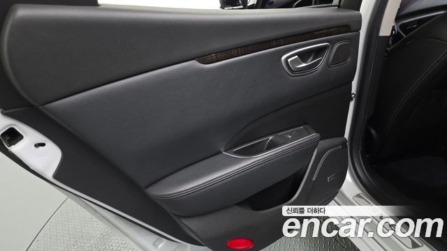 Renault Korea SM6 1.6 TCe RE 2016 — фото 31