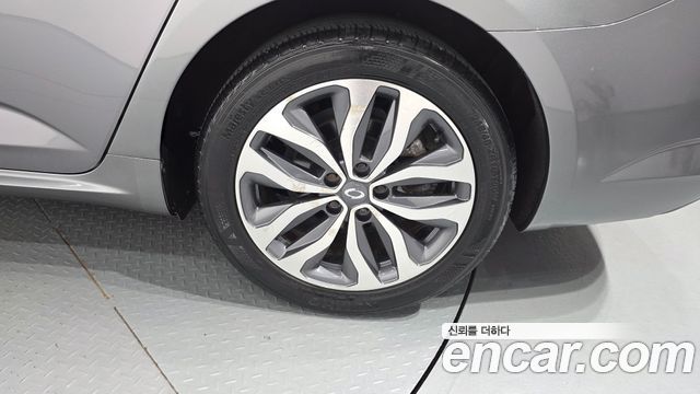 Renault Korea SM6 2.0 GDe LE 2017 — фото 21