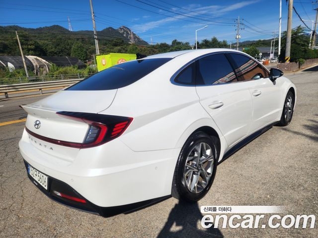 Hyundai Sonata (DN8) 2.0 Premium Plus 2022 — фото 2