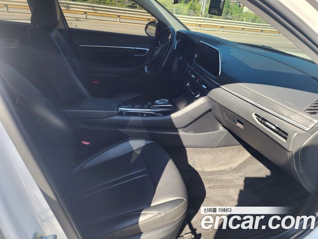 Hyundai Sonata (DN8) 2.0 Premium Plus 2022 — фото 10
