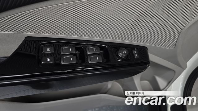 KG Mobility (SsangYong) Tivoli Air 1.5 A3 2WD 2021 — фото 27