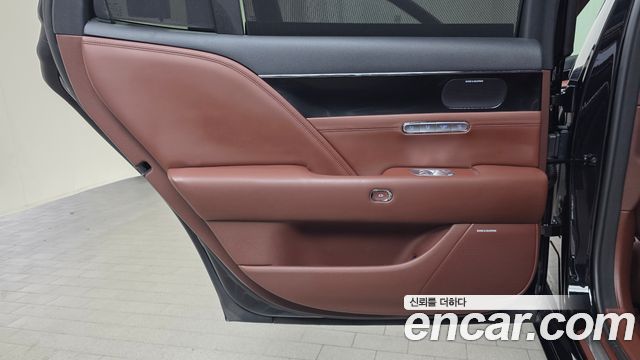 Genesis G90 (RS4) Gasoline 3.5 Turbo AWD 2022 — фото 25