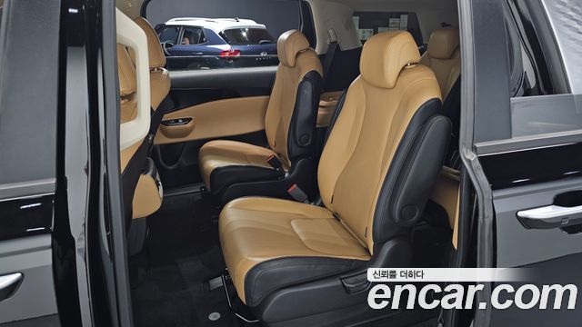 Kia Carnival (IV) Gasoline 9-Seater Prestige 2023 — фото 12