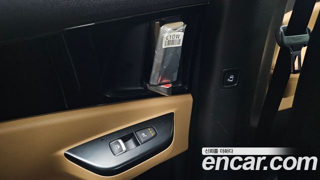 Kia Carnival (IV) Gasoline 9-Seater Prestige 2023 — фото 18