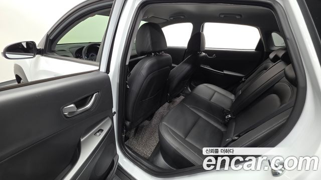 Hyundai Kona 1.6 Turbo 2WD Modern Choice 2020 — фото 12