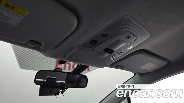 Toyota Prius (IV) 1.8 E 2017 — фото 18