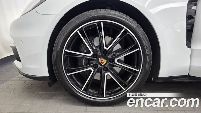 Porsche Panamera (971) 3.0 AWD 2020 — фото 5
