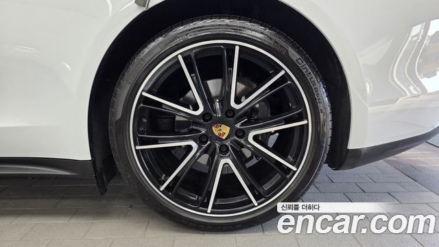 Porsche Panamera (971) 3.0 AWD 2020 — фото 21