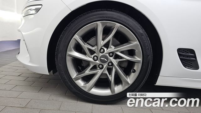 Genesis G70 Gasoline 2.0T 2WD 2022 — фото 5