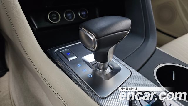 Genesis G70 Gasoline 2.0T 2WD 2022 — фото 9