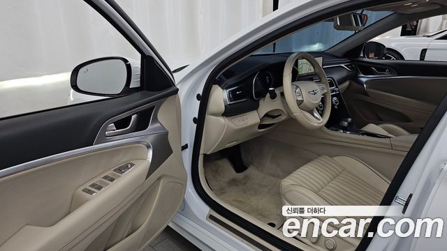 Genesis G70 Gasoline 2.0T 2WD 2022 — фото 10