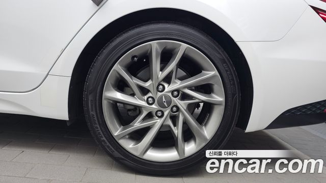 Genesis G70 Gasoline 2.0T 2WD 2022 — фото 21