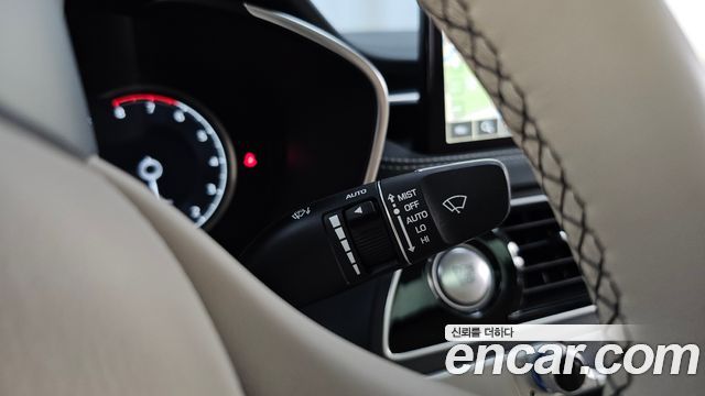 Genesis G70 Gasoline 2.0T 2WD 2022 — фото 29
