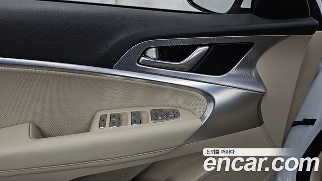 Genesis G70 Gasoline 2.0T 2WD 2022 — фото 30