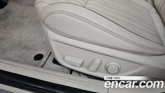 Genesis G70 Gasoline 2.0T 2WD 2022 — фото 32