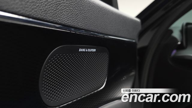 Genesis G90 (RS4) Gasoline 3.5 Turbo AWD 2022 — фото 18
