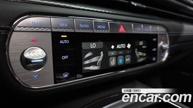 Genesis G90 (RS4) Gasoline 3.5 Turbo AWD 2022 — фото 41