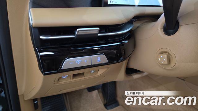 Genesis G80 (RG3) Gasoline 2.5 Turbo AWD 2026 — фото 30