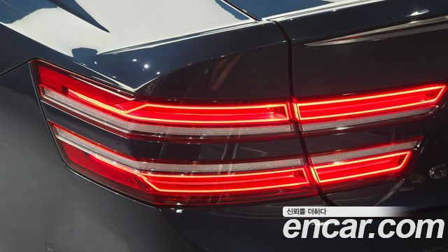Genesis Electrified G80 (RG3) e-AWD 2023 — фото 29
