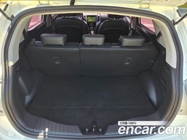 KG Mobility (SsangYong) Tivoli Diesel VX 2WD 2016 — фото 18