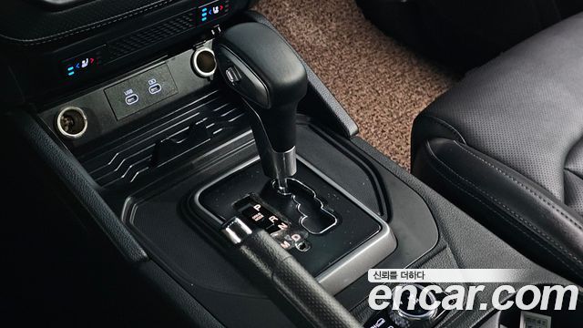 KG Mobility (SsangYong) Rexton Sports Khan Diesel 2.2 4WD Culman Prestige 2024 — фото 9