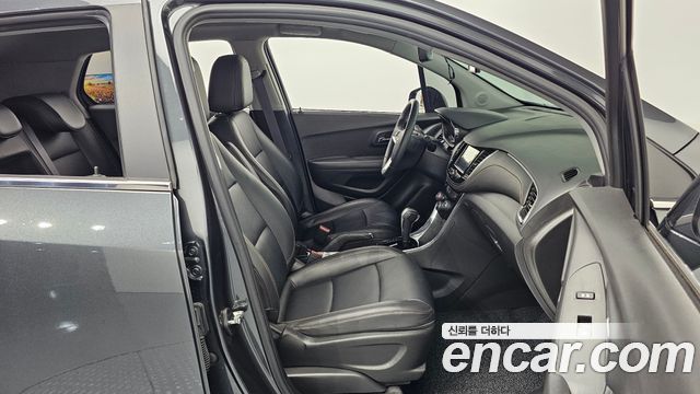 Chevrolet Trax 1.4 Blade 2018 — фото 11