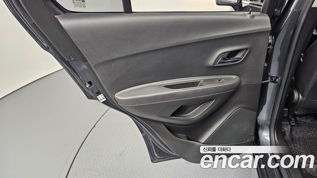 Chevrolet Trax 1.4 Blade 2018 — фото 25