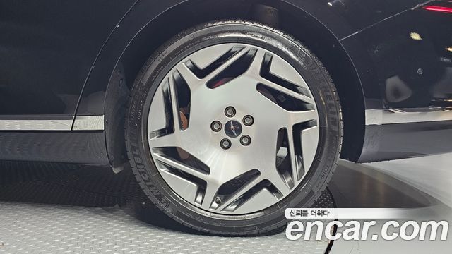 Genesis G90 (RS4) Gasoline 3.5 Turbo e-S/C AWD LWB 2023 — фото 21