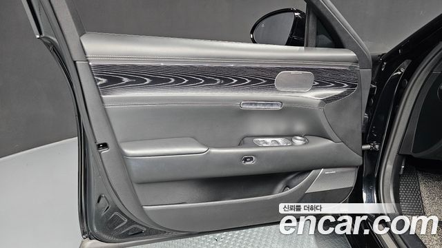 Genesis G90 (RS4) Gasoline 3.5 Turbo e-S/C AWD LWB 2023 — фото 24