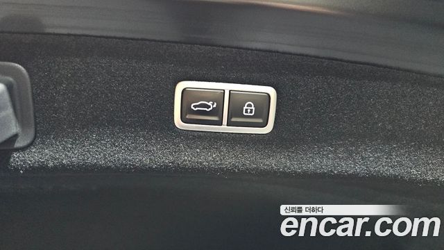 Genesis G90 (RS4) Gasoline 3.5 Turbo e-S/C AWD LWB 2023 — фото 33