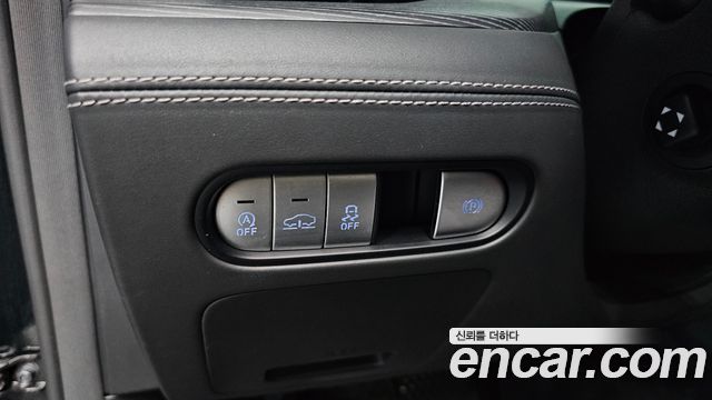 Genesis G90 (RS4) Gasoline 3.5 Turbo e-S/C AWD LWB 2023 — фото 36
