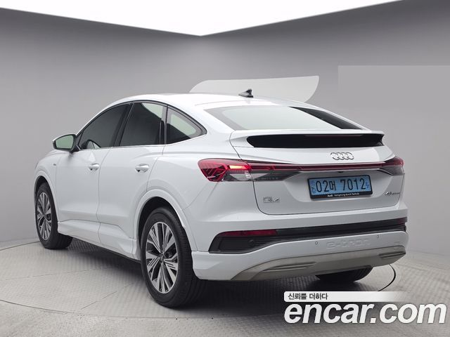 Audi Q4 e-tron (F4) 40 Sportback 2023 — фото 4