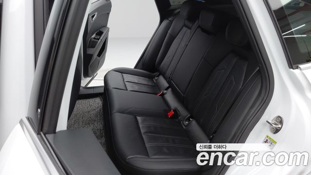 Audi Q4 e-tron (F4) 40 Sportback 2023 — фото 8