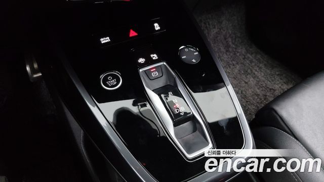Audi Q4 e-tron (F4) 40 Sportback 2023 — фото 21