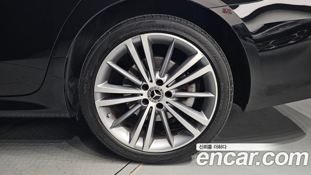 Mercedes-Benz CLS-Class (C257) CLS400d 4MATIC 2019 — фото 21