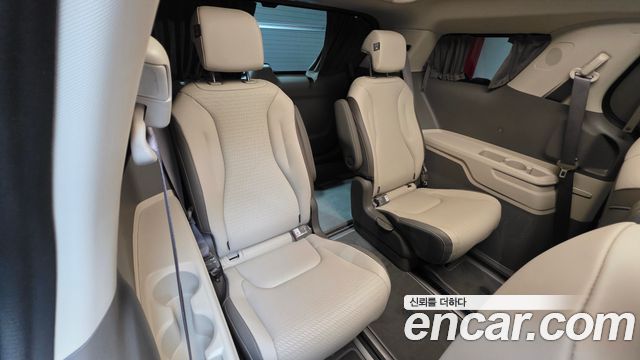 Kia Carnival (IV) HEV 9-Seater Hi-Limousine Signature 2024 — фото 11