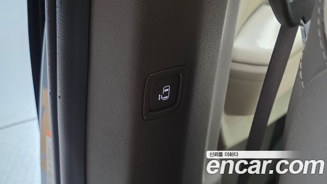 Kia Carnival (IV) HEV 9-Seater Hi-Limousine Signature 2024 — фото 12