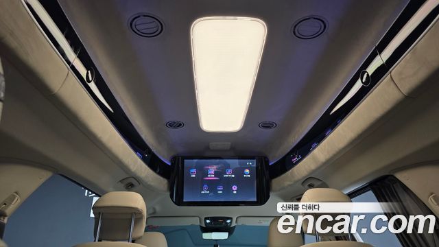 Kia Carnival (IV) HEV 9-Seater Hi-Limousine Signature 2024 — фото 16