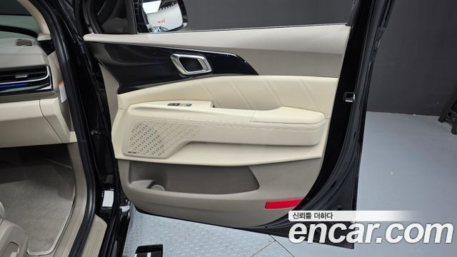Kia Carnival (IV) HEV 9-Seater Hi-Limousine Signature 2024 — фото 25