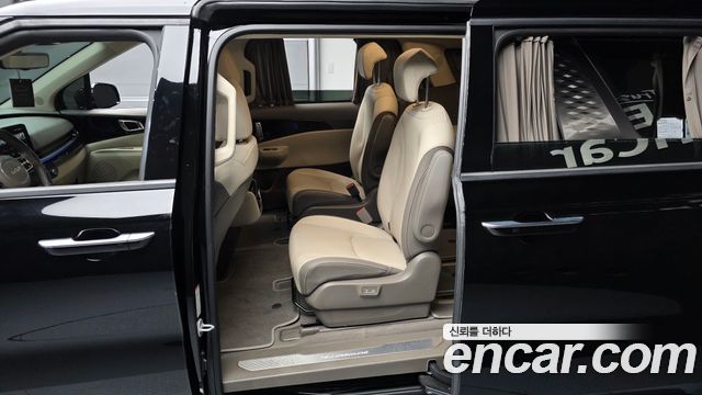 Kia Carnival (IV) HEV 9-Seater Hi-Limousine Signature 2024 — фото 28