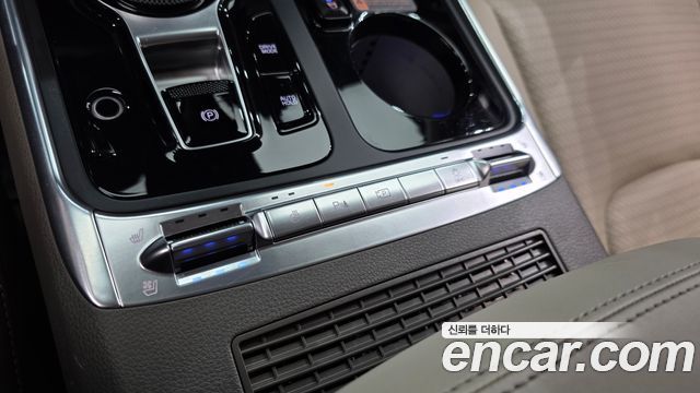 Kia Carnival (IV) HEV 9-Seater Hi-Limousine Signature 2024 — фото 31