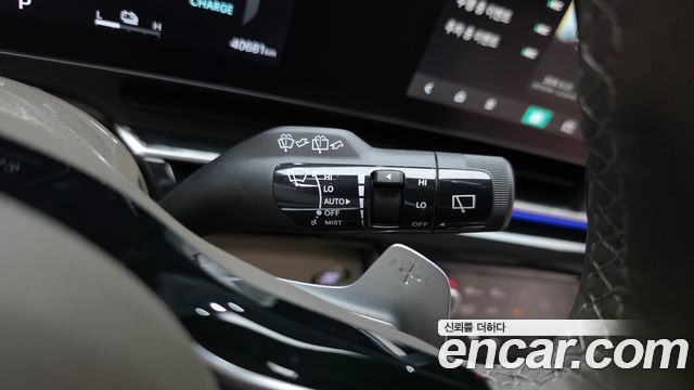 Kia Carnival (IV) HEV 9-Seater Hi-Limousine Signature 2024 — фото 40